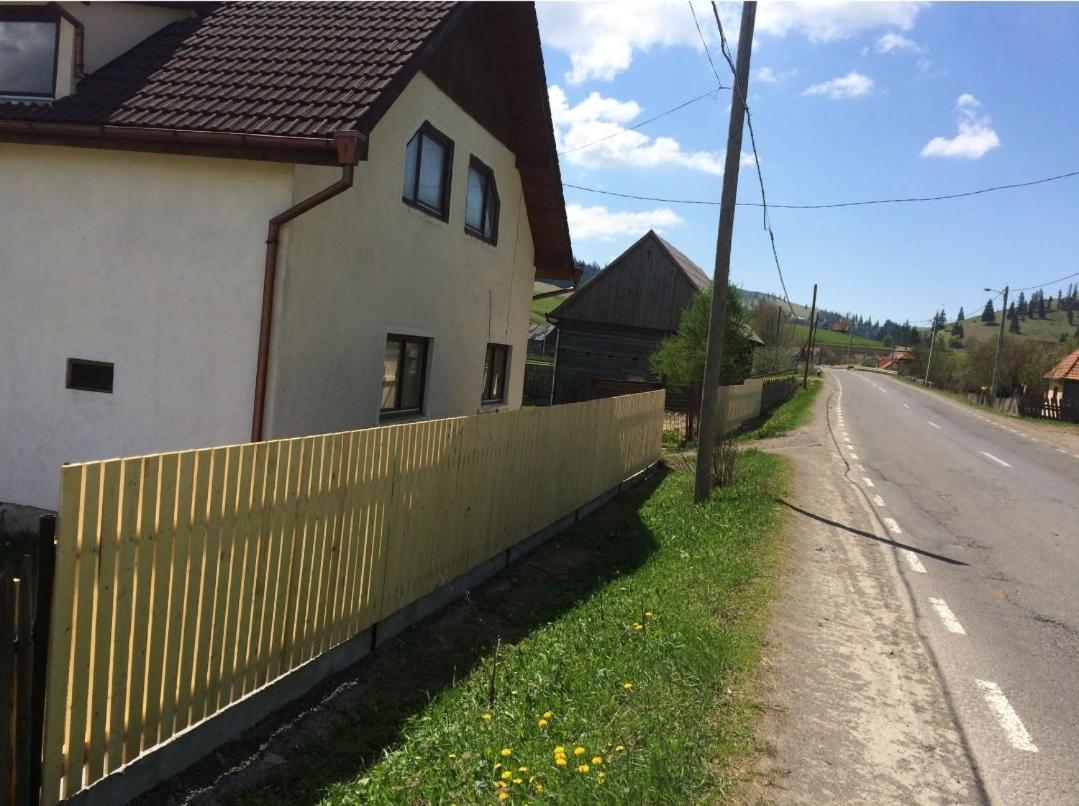 Karacsony Guest House Lunca de Sus 外观 照片